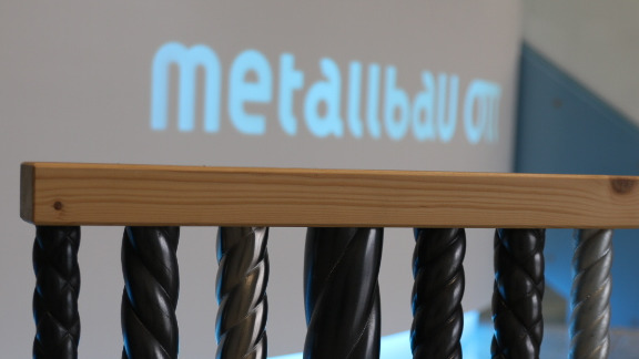Logo Metallbau Ott GmbH und Dekoration aus Metall